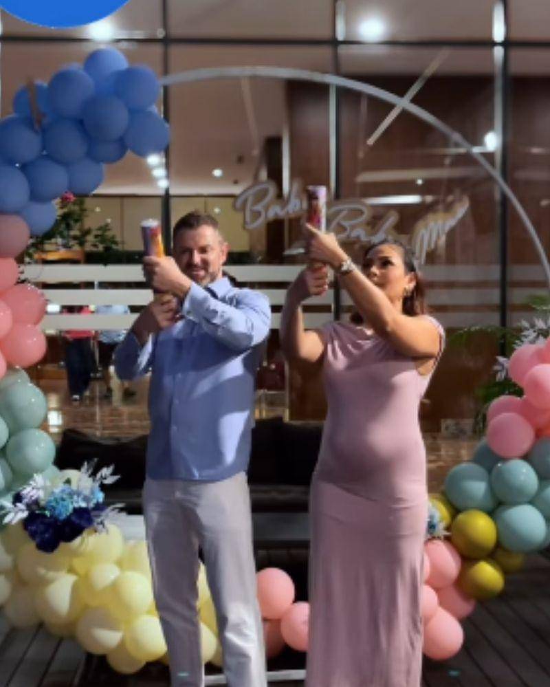 Instagram.com/melaney_ricardo